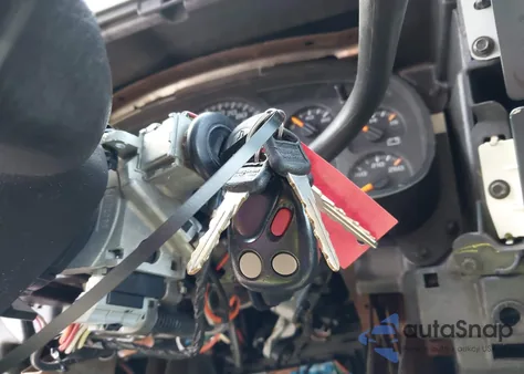 2003 Chevrolet Silverado 1500 Ls z USA, uszkodzony, nr VIN 2GCEC19V231276559